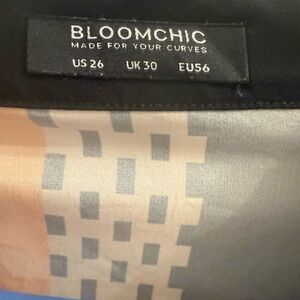 BloomChic Geometric Print Dress in Gray and Tan